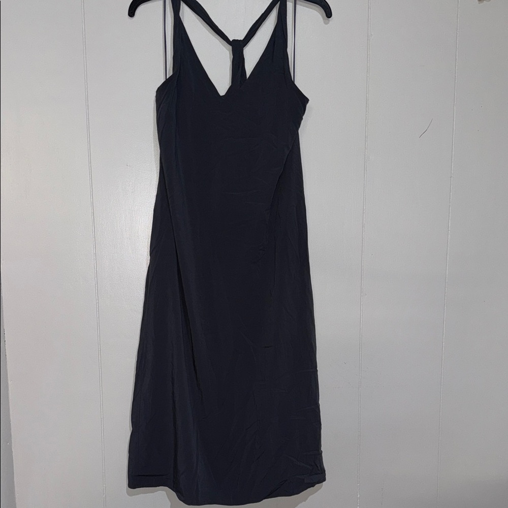 Mod Ref Sleek Dark Midi Dress